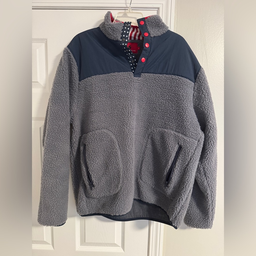 NWOT - Southern Proper Fleece - USA Collar - Medium